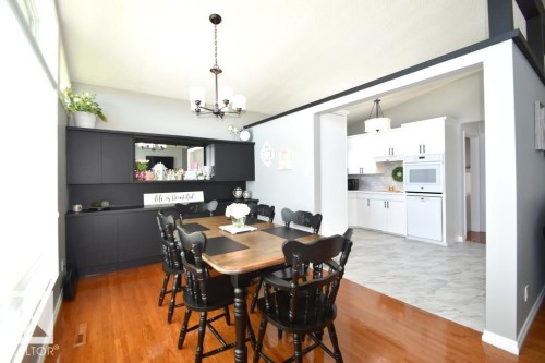 9212 132A Avenue Nw, Edmonton, AB 