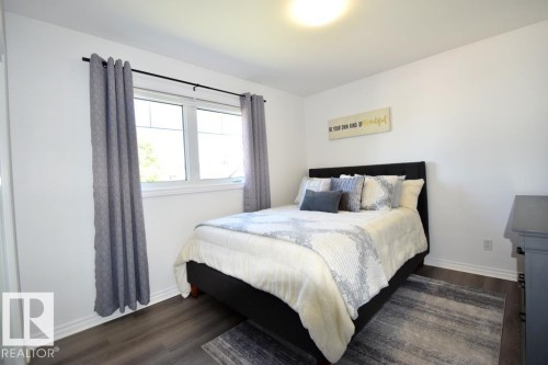 9212 132A Avenue Nw, Edmonton, AB 