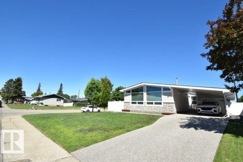 9212 132A Avenue Nw, Edmonton, AB 