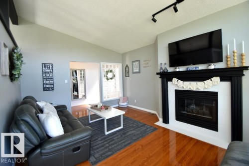 9212 132A Avenue Nw, Edmonton, AB 