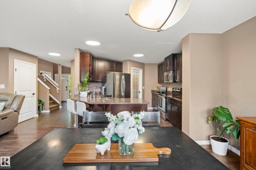 6715 19 Avenue, Edmonton, AB 