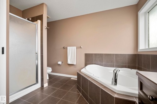 6715 19 Avenue, Edmonton, AB 