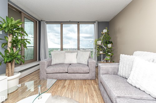 1102 10149 Saskatchewan Drive, Edmonton, AB 