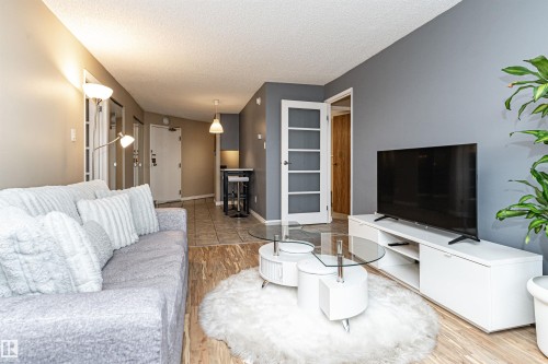 1102 10149 Saskatchewan Drive, Edmonton, AB 