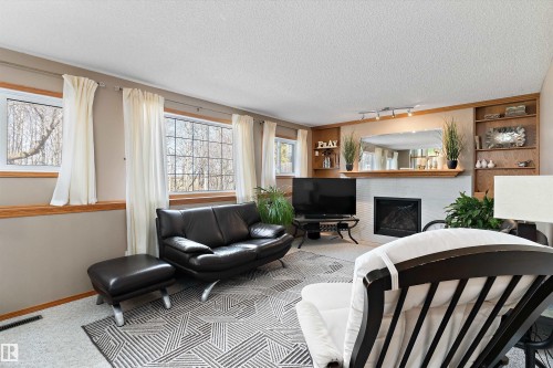 11328 173 Avenue, Edmonton, AB 