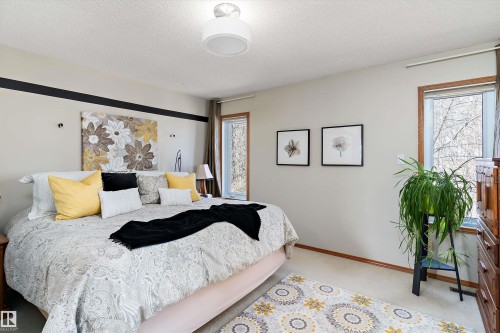 11328 173 Avenue, Edmonton, AB 