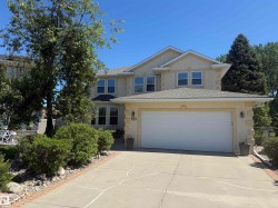 915 PICARD Drive NW  Edmonton, AB T5T 6H2