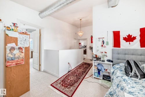 Image quality insufficient for description - 6804 102A Avenue, Edmonton, AB 
