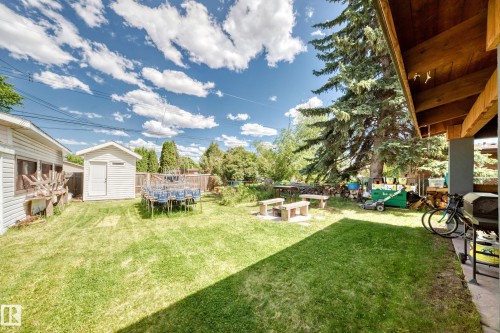 6804 102A Avenue, Edmonton, AB 