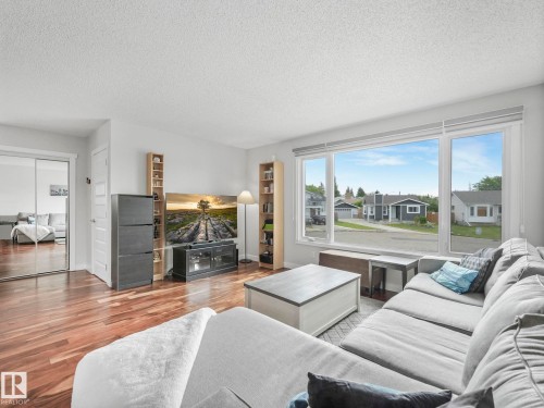180 Dunluce Road, Edmonton, AB 