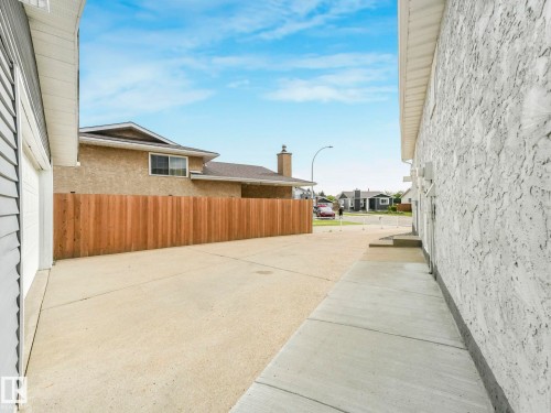 180 Dunluce Road, Edmonton, AB 