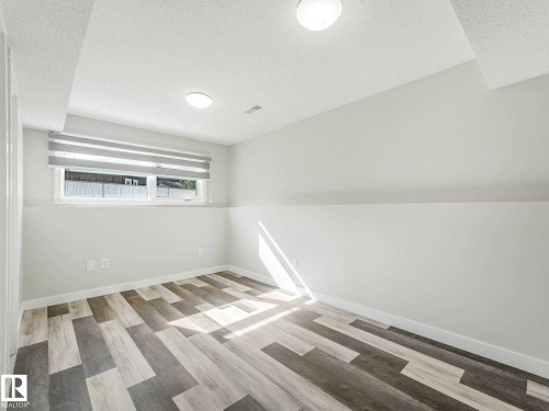 180 Dunluce Road, Edmonton, AB 