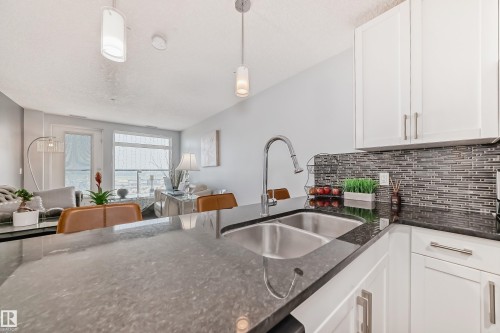 5151 Windermere Boulevard, Edmonton, AB 