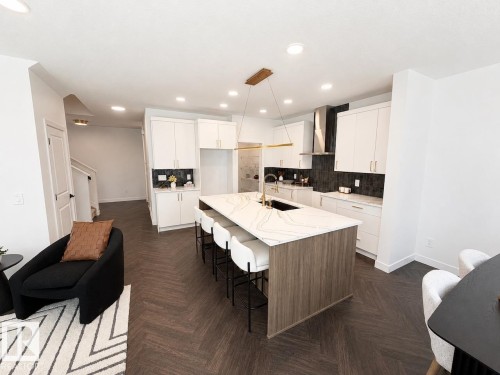 1727 Crossbill Loop, Edmonton, AB 