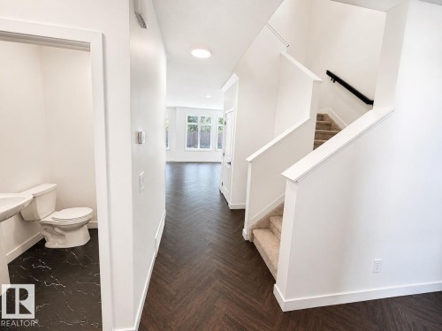 1727 Crossbill Loop, Edmonton, AB 
