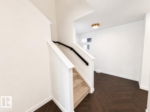 1727 Crossbill Loop, Edmonton, AB 