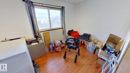 7608 125 Avenue, Edmonton, AB 