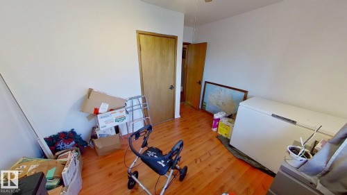 7608 125 Avenue, Edmonton, AB 