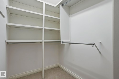 926 Hollingsworth Bend, Edmonton, AB 