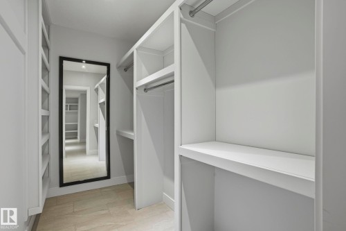 926 Hollingsworth Bend, Edmonton, AB 
