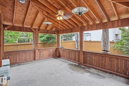 926 Hollingsworth Bend, Edmonton, AB 