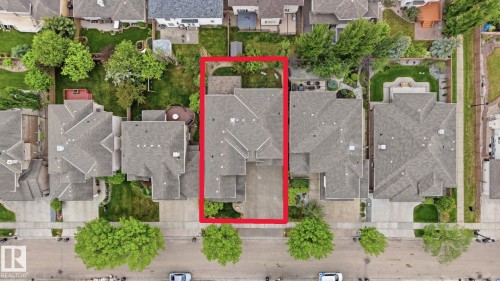 926 Hollingsworth Bend, Edmonton, AB 