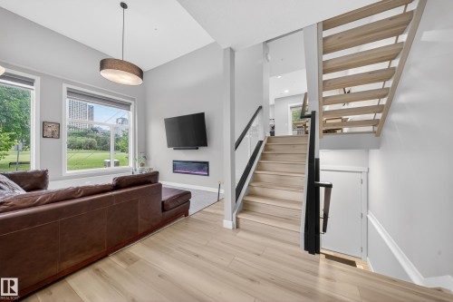 9747 101 Street, Edmonton, AB 