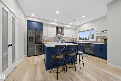 9747 101 Street, Edmonton, AB 