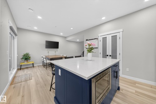 9747 101 Street, Edmonton, AB 