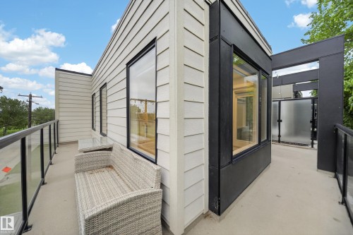 9747 101 Street, Edmonton, AB 