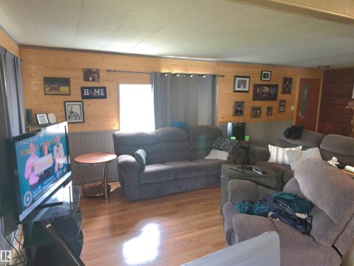 4916 47 Street, Thorsby, AB 