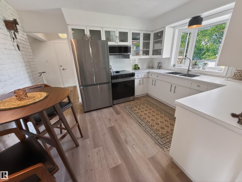 11 Fifth Avenue, Spruce Grove, AB 