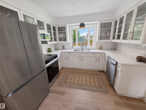 11 Fifth Avenue, Spruce Grove, AB 
