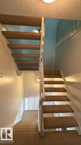 12C Meadowlark Village, Edmonton, AB 