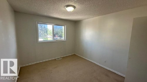 12C Meadowlark Village, Edmonton, AB 