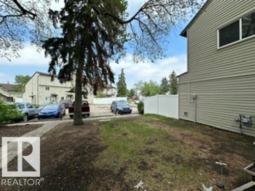 12C Meadowlark Village, Edmonton, AB 
