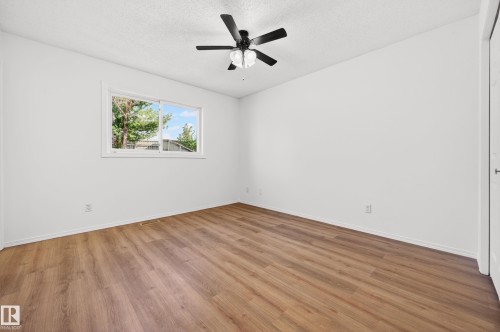 18956 78 Avenue Nw, Edmonton, AB - Indoor Photo Showing Other Room