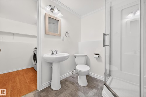 18956 78 Avenue Nw, Edmonton, AB - Indoor Photo Showing Bathroom