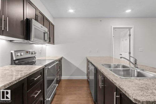 Kitchen - 1302-1601 8 Avenue, Cold Lake, AB 