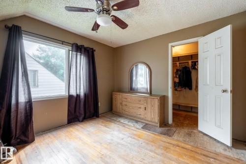 Bedroom - 5919 121 Avenue, Edmonton, AB 