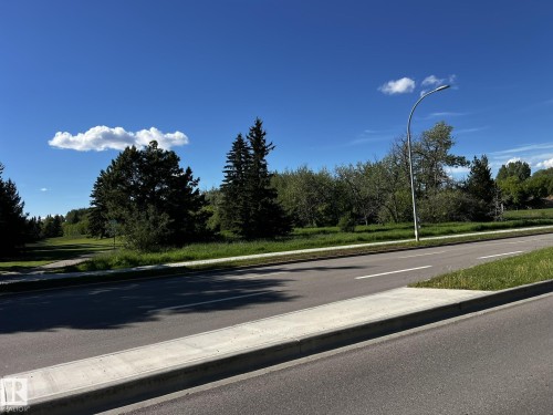 201 49 Akins Drive, St. Albert, AB 