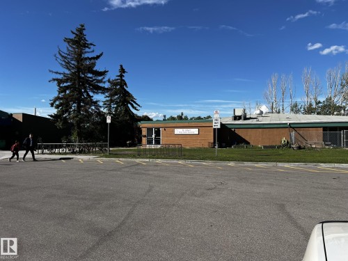 201 49 Akins Drive, St. Albert, AB 