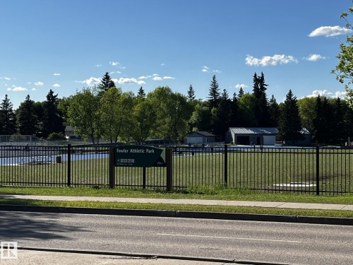201 49 Akins Drive, St. Albert, AB 