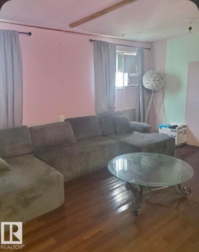 Image quality insufficient for description - 14 Willowdale Drive, Edmonton, AB 
