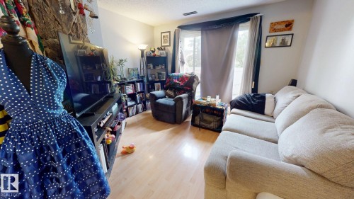 185 Lancaster Terrace, Edmonton, AB 