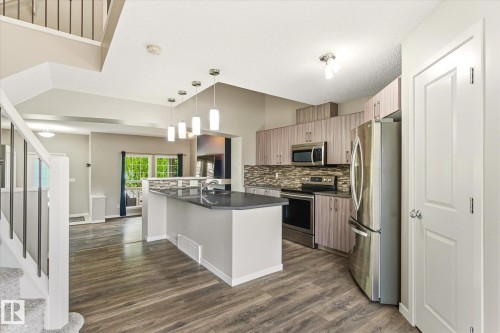 7774 Eifert Crescent, Edmonton, AB 