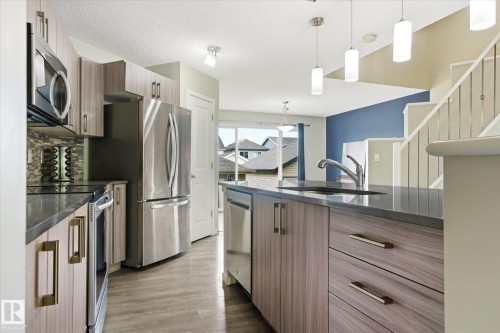 7774 Eifert Crescent, Edmonton, AB 