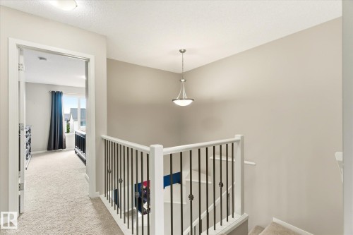 7774 Eifert Crescent, Edmonton, AB 