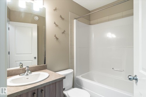 7774 Eifert Crescent, Edmonton, AB 