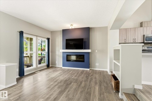 7774 Eifert Crescent, Edmonton, AB 